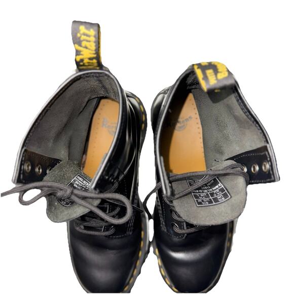 Dr. Martens 11822 Lace Combat Boots Smooth Black Leather 6.5M 7.5W 38.5EU Docs - Picture 7 of 8